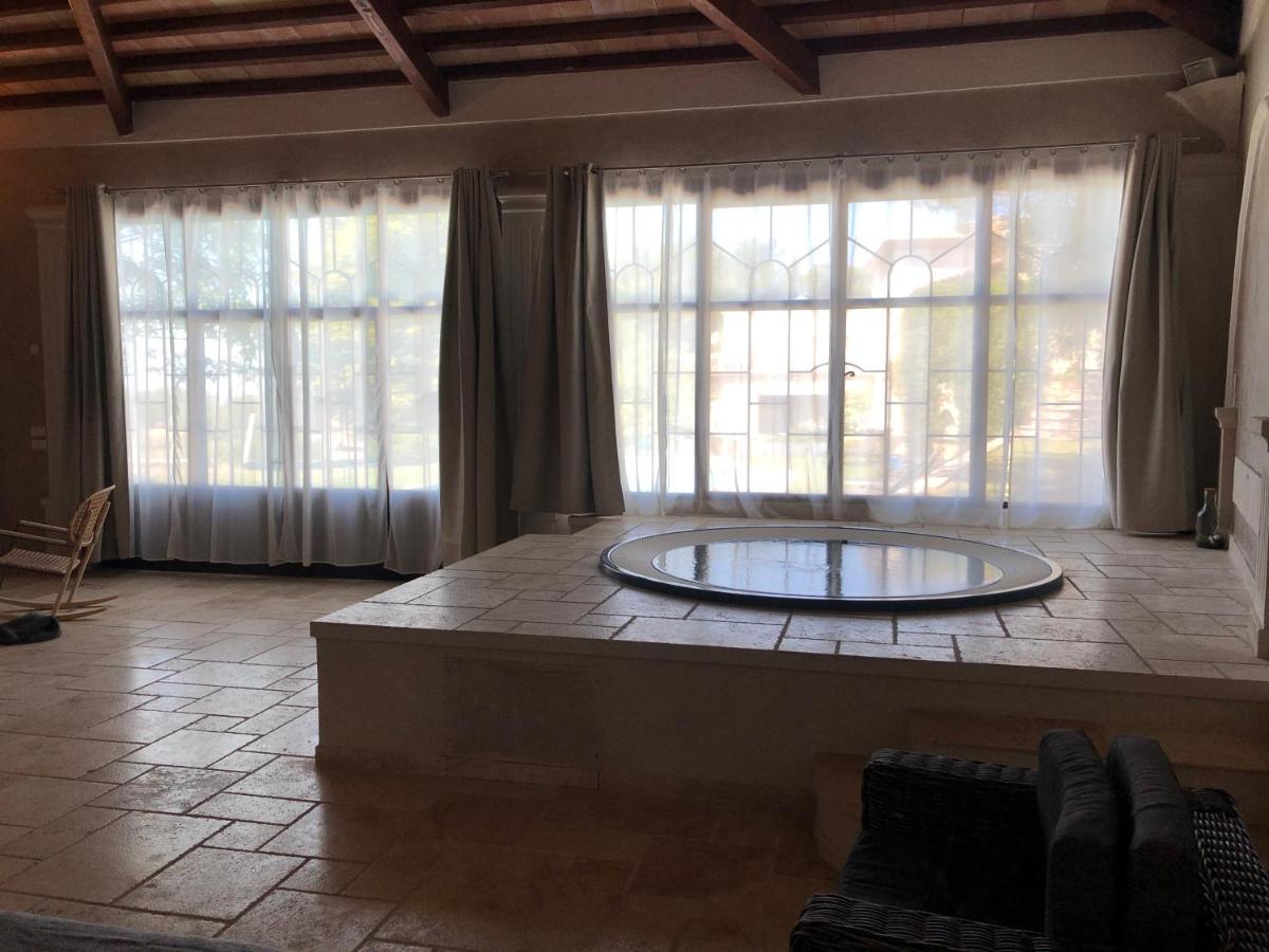 Le Pool House - Private Jacuzzi - Mas Des Sous Bois Hotel Ventabren Buitenkant foto