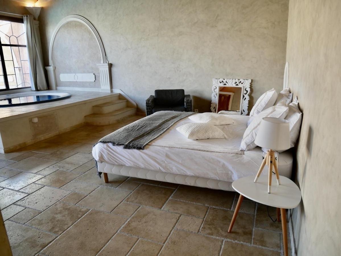 Le Pool House - Private Jacuzzi - Mas Des Sous Bois Hotel Ventabren Buitenkant foto